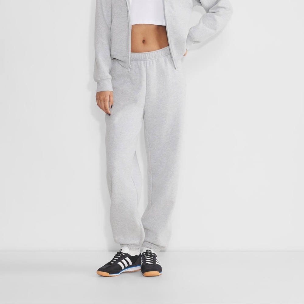 Aritzia Cozy Fleece Mega Sweatpants